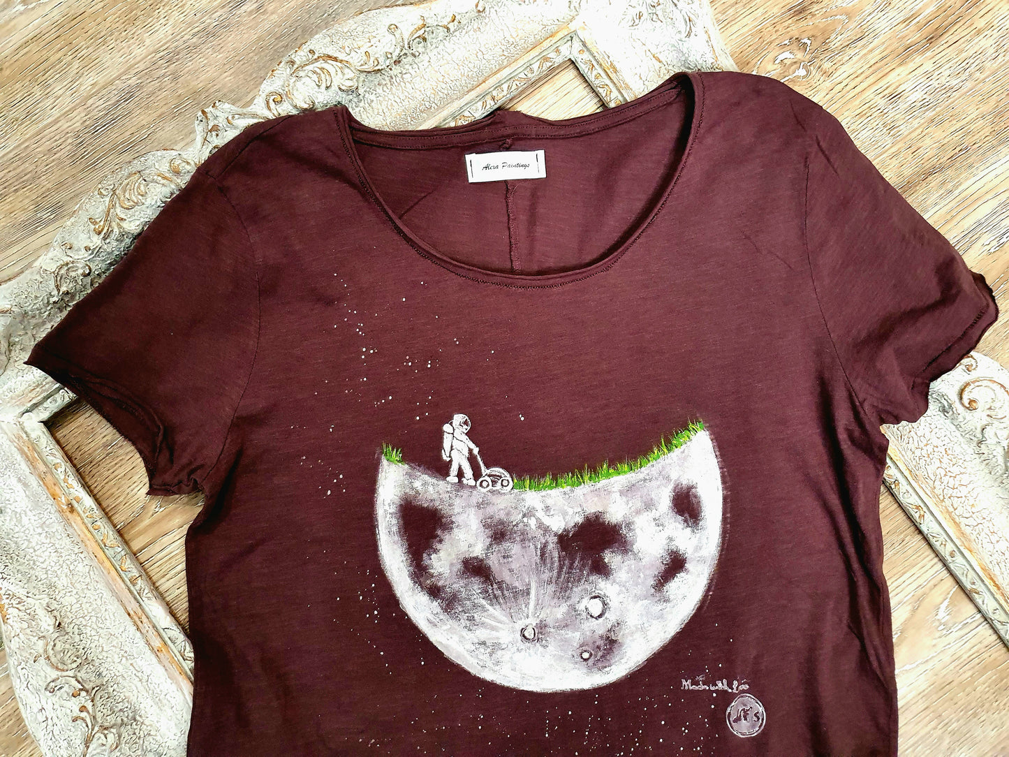 Tricou Grass on the Moon