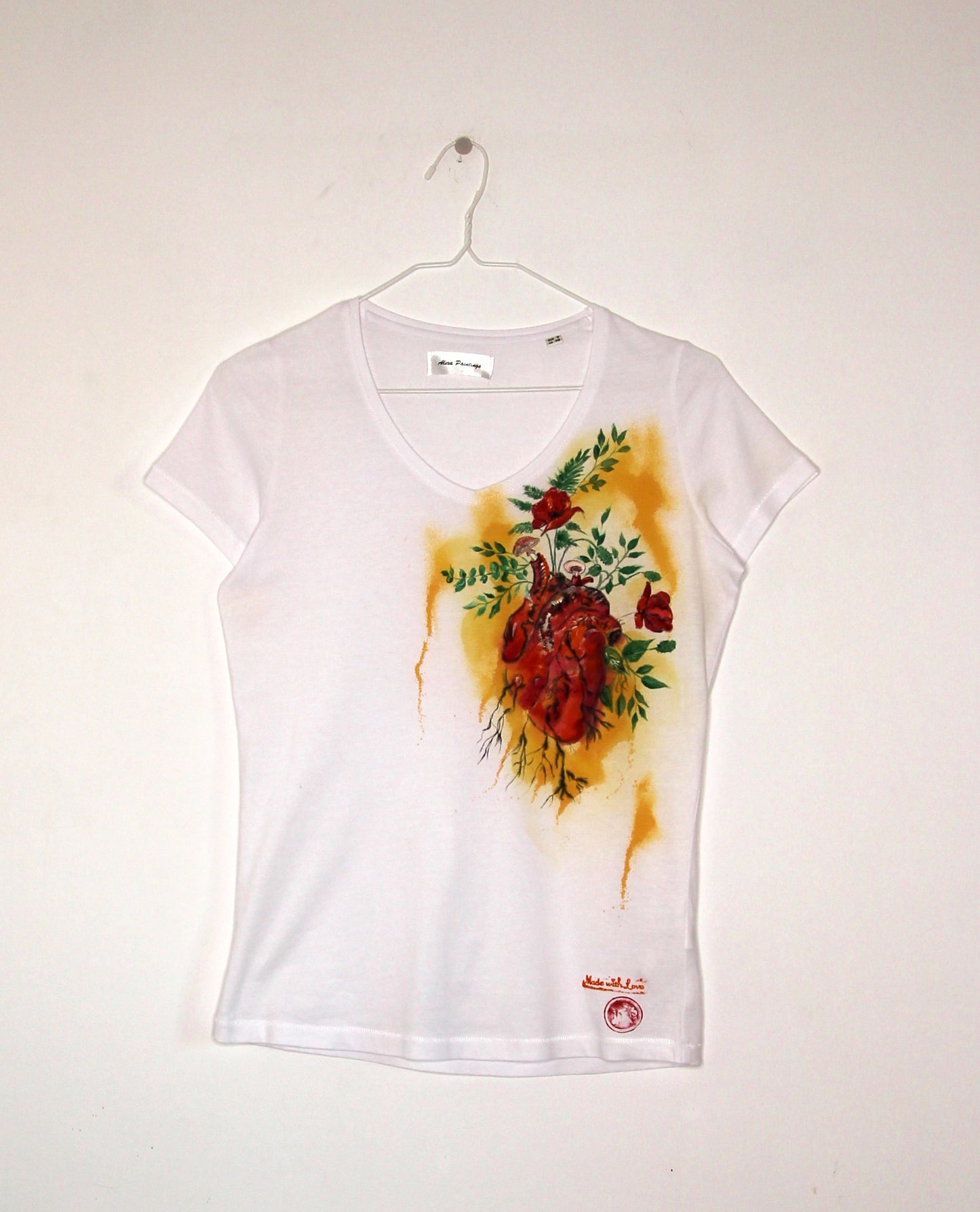 Tricou Pictat, Cadou unicat, Cadou pictat, Pictura pe haine, tricouri personalizate piticool, inima cu flori, inima inflorita, blosson heart,tricouri pictate manual, tricouri pictate manual casual, tricouri pictate manual pret, pictura tricouri, tricouri pictate pentru copii, cadou sf valentin, valentine's day