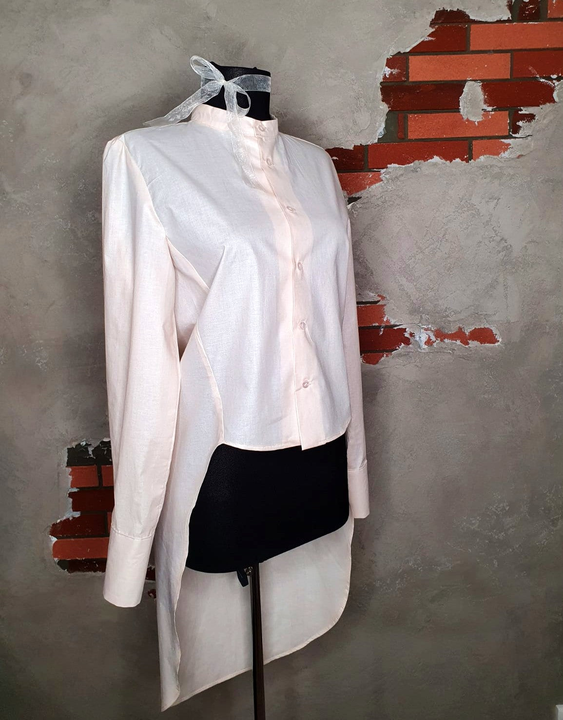 haine fabricate in romania, camasa handmade, camasi femei, Camasi dama, bluze office, haine office, Haine online, haine dama online, Haine, bluze dama, bluze, imbracaminte dama, magazin online haine, camasi, imbracaminte online, fashion haine, camasi online, haine sport dama, Camasi pictate manual, Camasi Handmade, Camasi cu design deosebit, pictate manual, camasa alba dama, camasi deosebite, haine dama deosebite, haine deosebite, haine handmade, fashion moda online