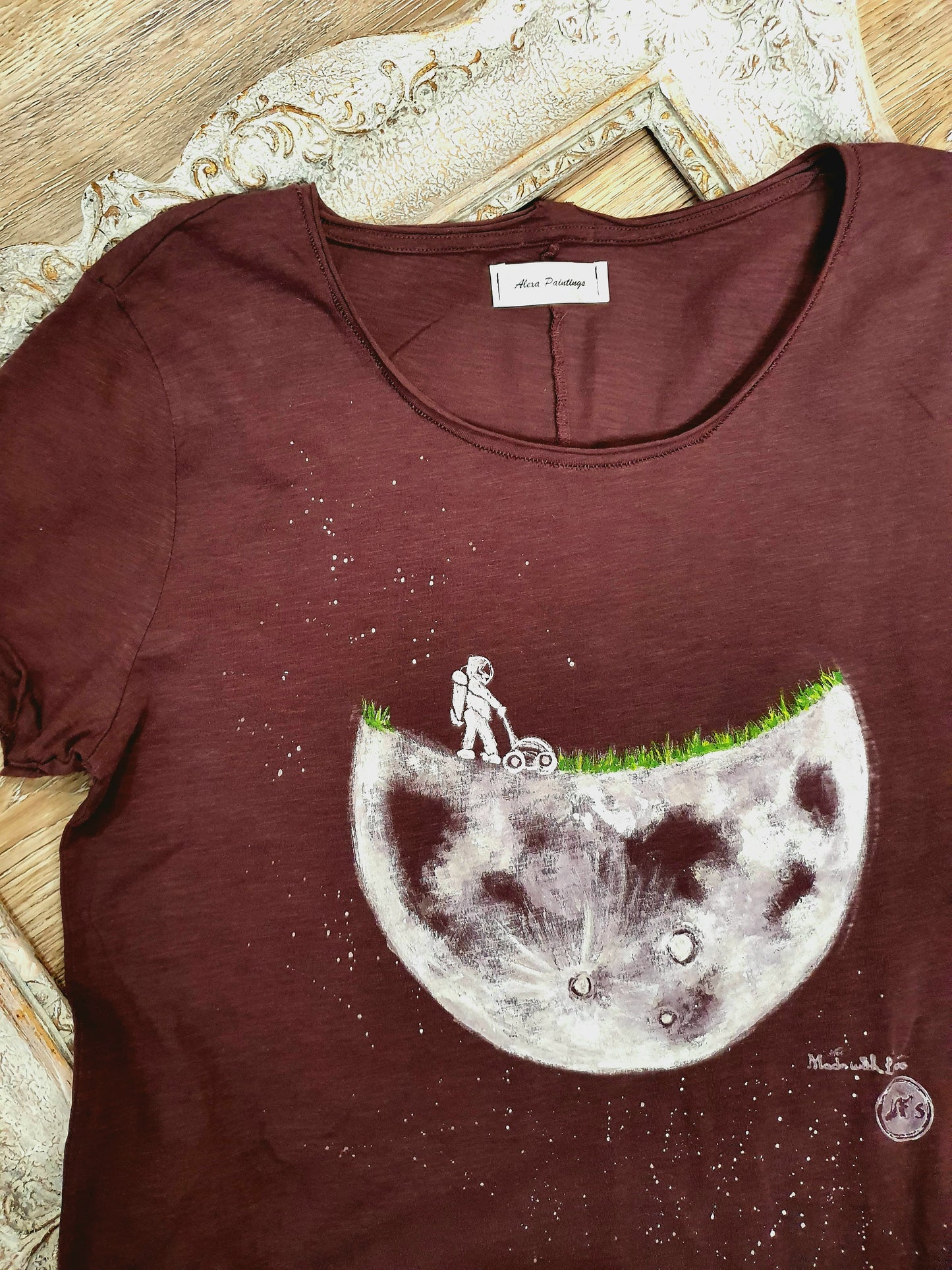 Tricou Grass on the Moon