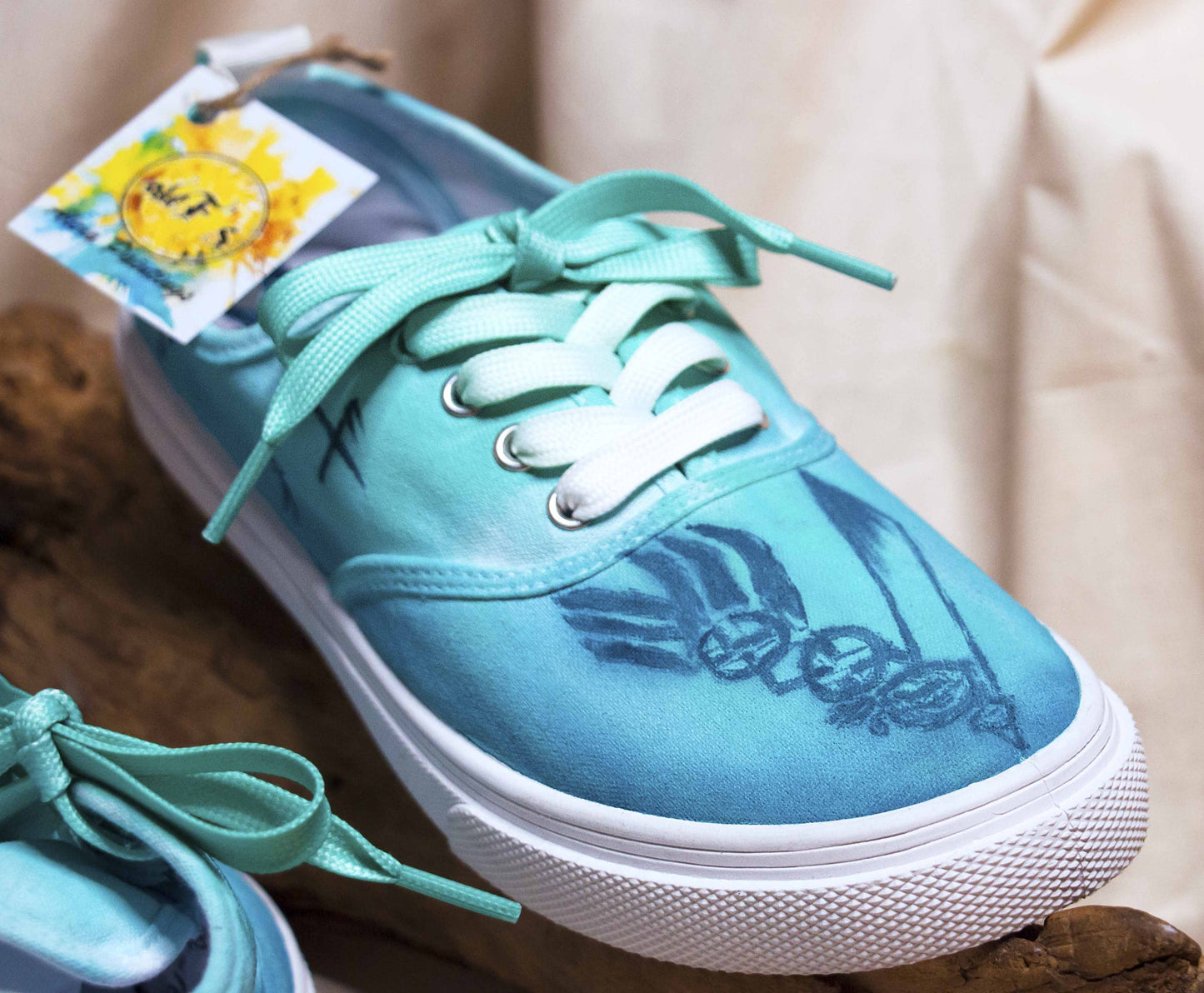 Tenisi Pictati, Painted Sneakers, Pictura Manuala Tenisi, handmade shoes, Everyday shoes, Woman Fashion, customized shoes, Trees, Aurora Trees, Aurora, Aurora Sneakers, Vikings, Vikings movie, Vkings totem